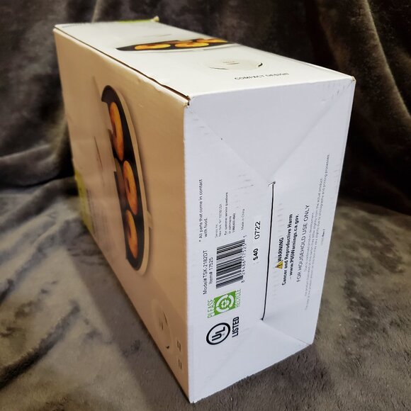 Bella Essentials Mini Donut Maker Easy Clean Nonstick Open Box - Picture 8 of 9